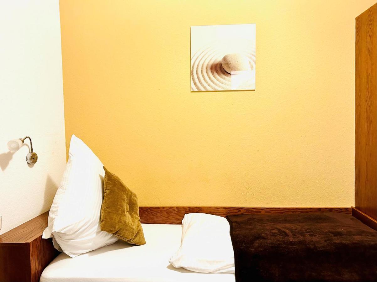 Adler Hotel Garni Ostfildern Kültér fotó