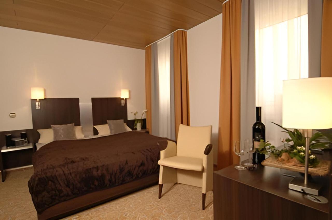 Adler Hotel Garni Ostfildern Kültér fotó