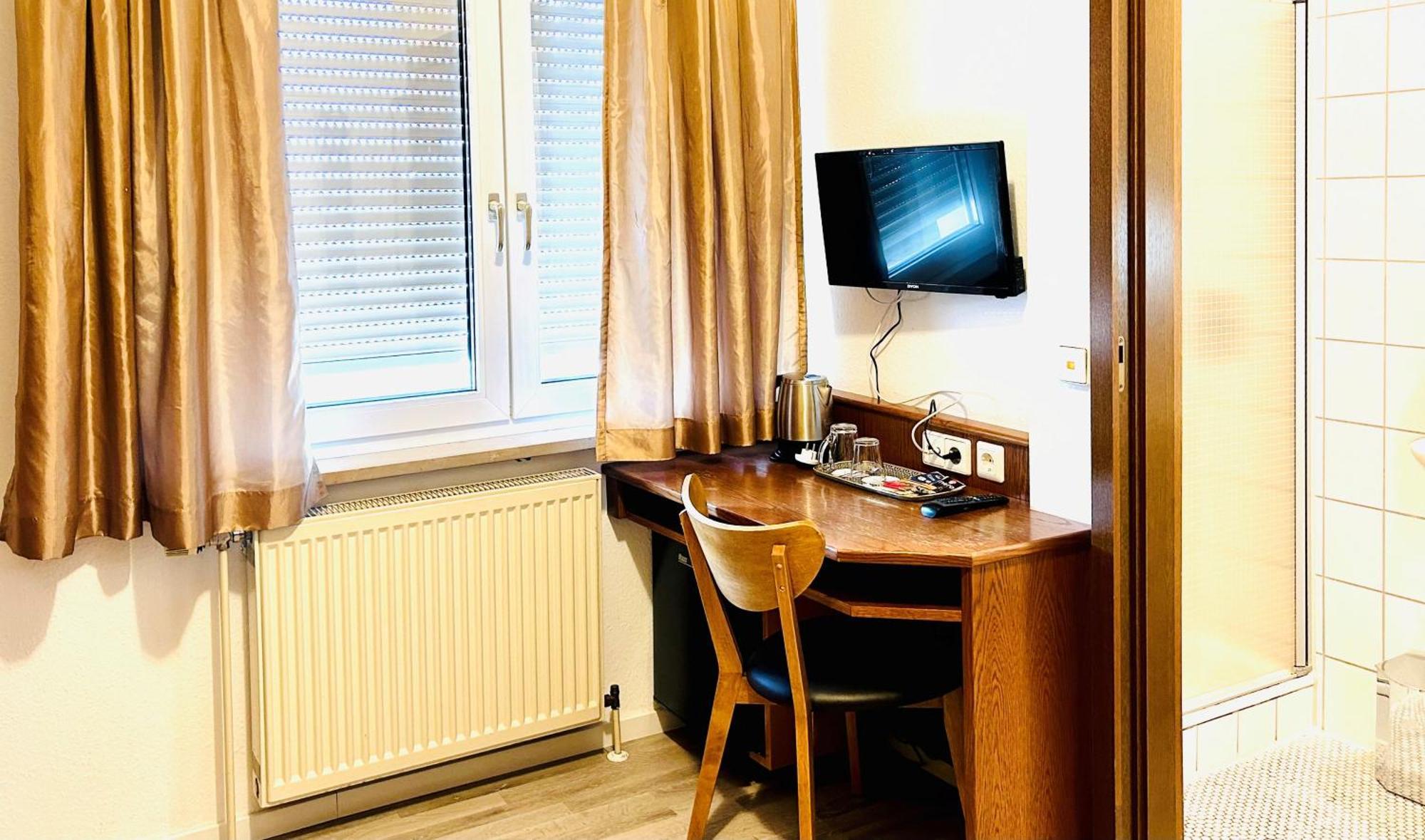 Adler Hotel Garni Ostfildern Kültér fotó